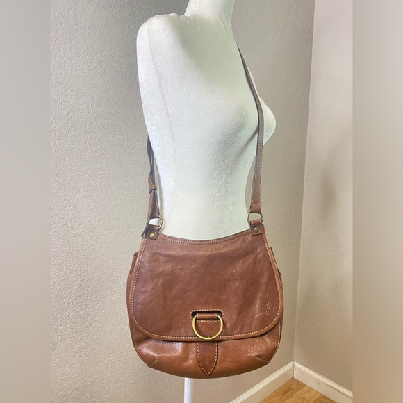 Frye Lucy leather crossbody saddle style bag - Picture 3 of 11